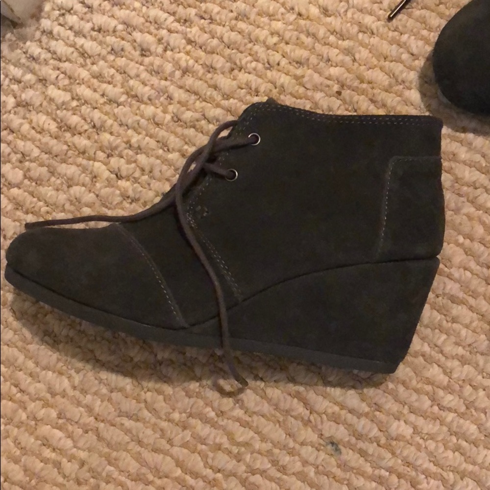 Toms booties